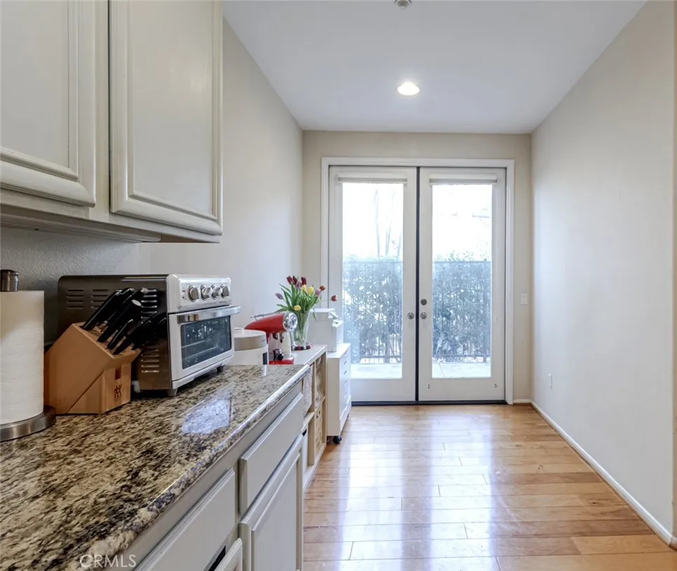 25562 Huxley Stevenson Ranch, CA 91381