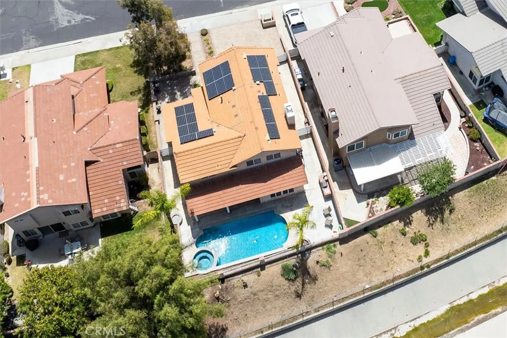 28523 Red Cedar Saugus, CA 91390