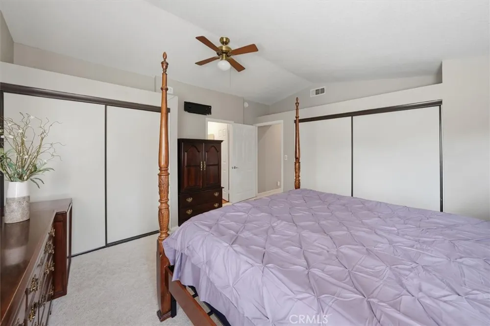 28523 Red Cedar Saugus, CA 91390