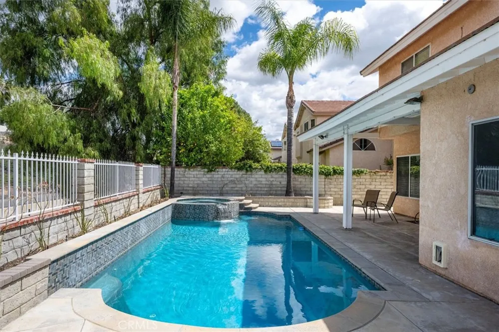 28523 Red Cedar Saugus, CA 91390