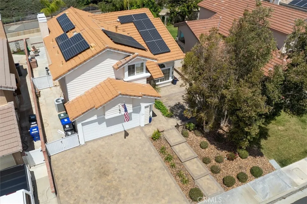 28523 Red Cedar Saugus, CA 91390