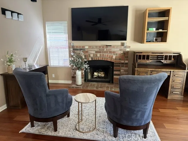 28523 Red Cedar Saugus, CA 91390