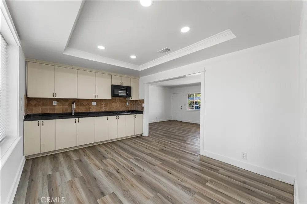 232 E Avenue P5 Palmdale, CA 93550