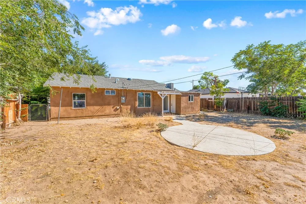 232 E Avenue P5 Palmdale, CA 93550