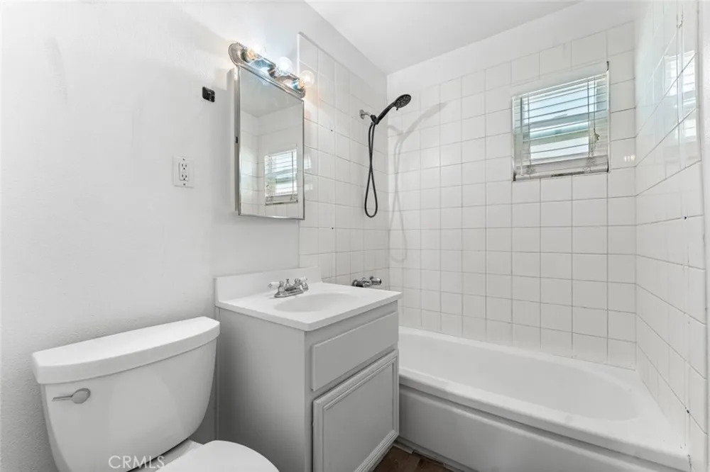 45303 6th Street E Lancaster, CA 93535