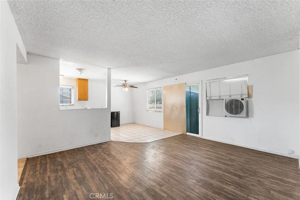 45303 6th Street E Lancaster, CA 93535