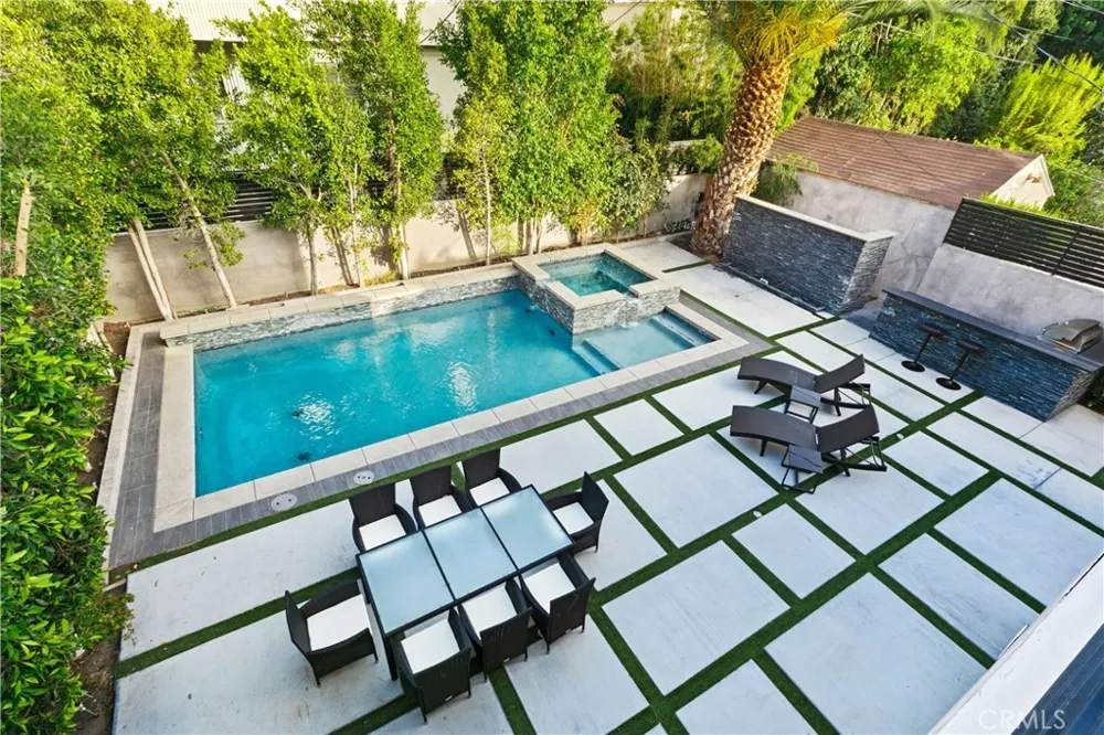 454 S HOLT AVENUE Beverly Hills, CA 90048