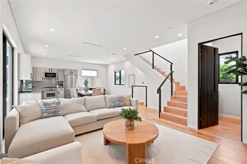 425 N Alfred #2