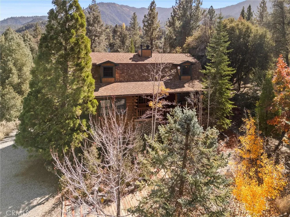 16008 Edgewood Pine Mountain Club, CA 93222