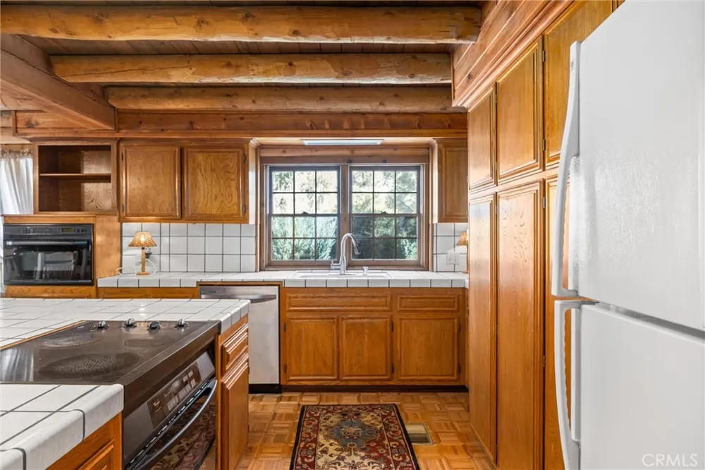 16008 Edgewood Pine Mountain Club, CA 93222