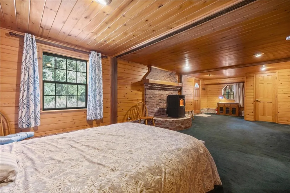 16008 Edgewood Pine Mountain Club, CA 93222