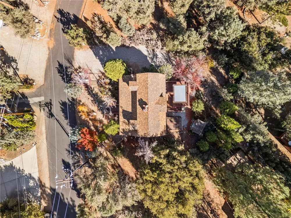 16008 Edgewood Pine Mountain Club, CA 93222