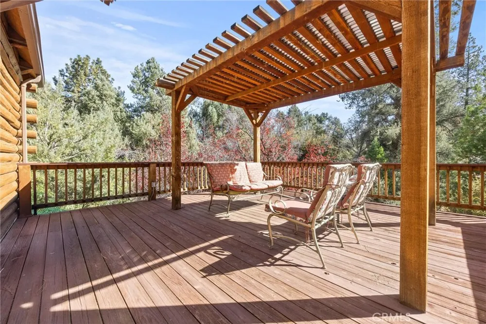16008 Edgewood Pine Mountain Club, CA 93222