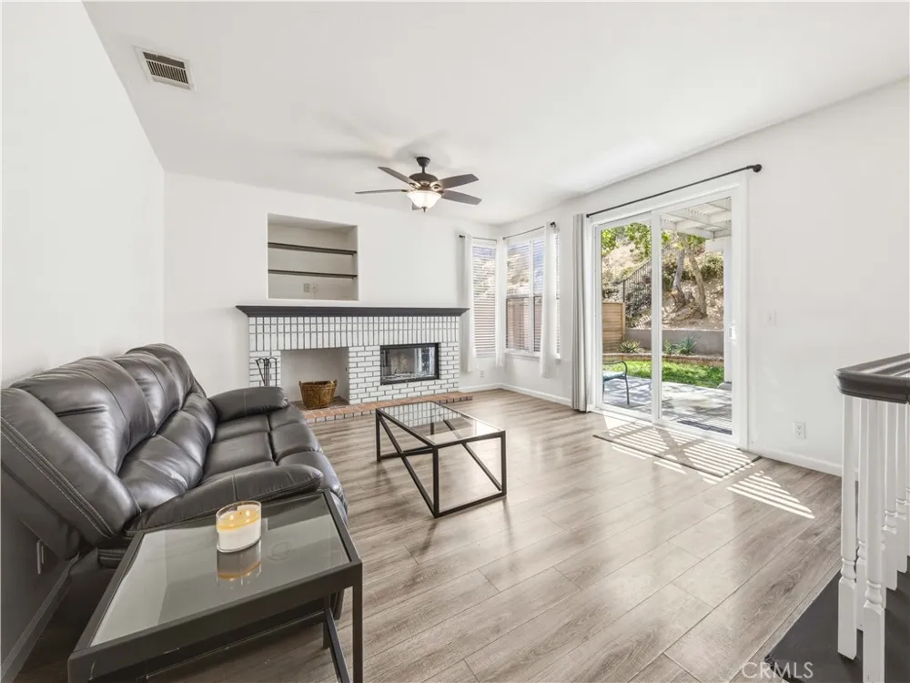1820 Dawnridge Court Palmdale, CA 93551