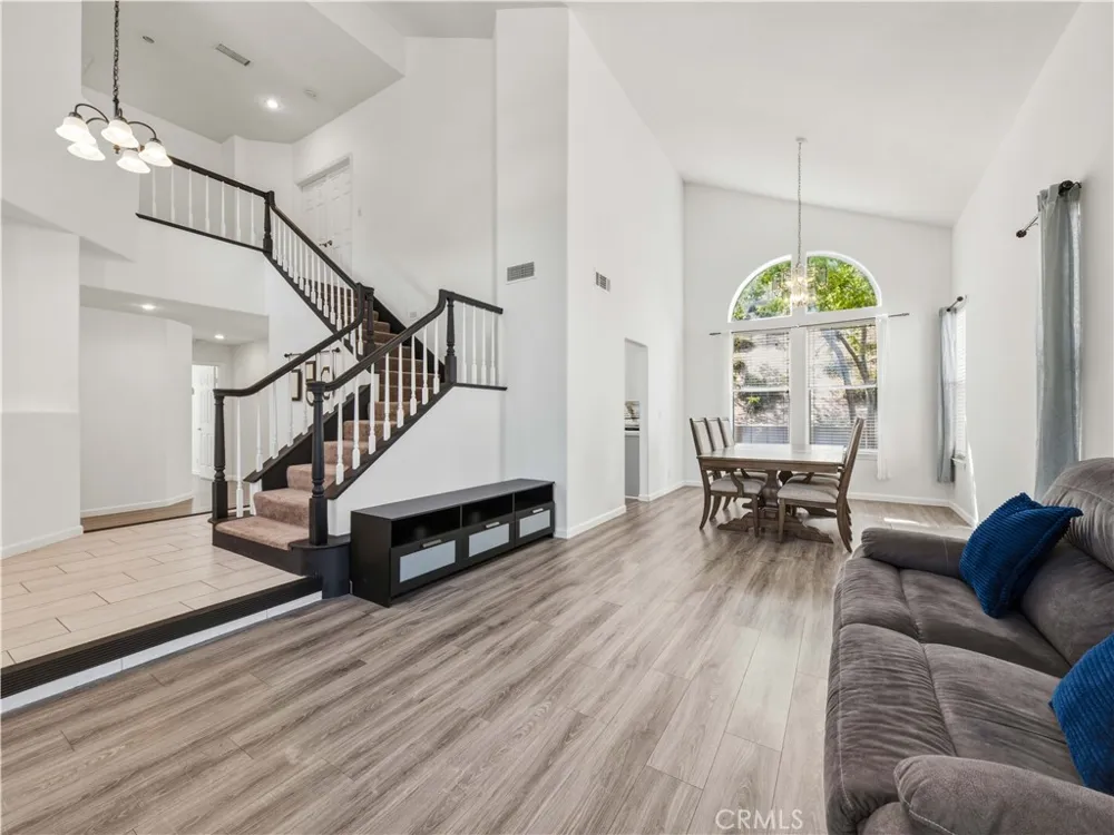 1820 Dawnridge Court Palmdale, CA 93551