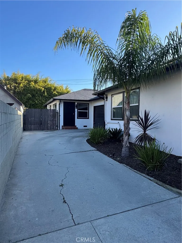 3707 Valleybrink #3707-3709 Los Angeles, CA 90039