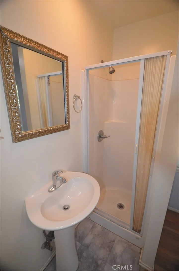 7024 Balcom Reseda, CA 91335