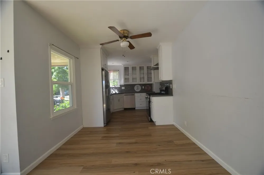 7024 Balcom Reseda, CA 91335