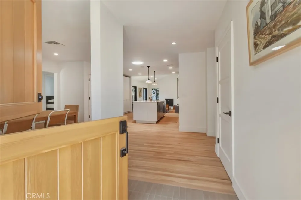16943 Hartland Lake Balboa, CA 91406