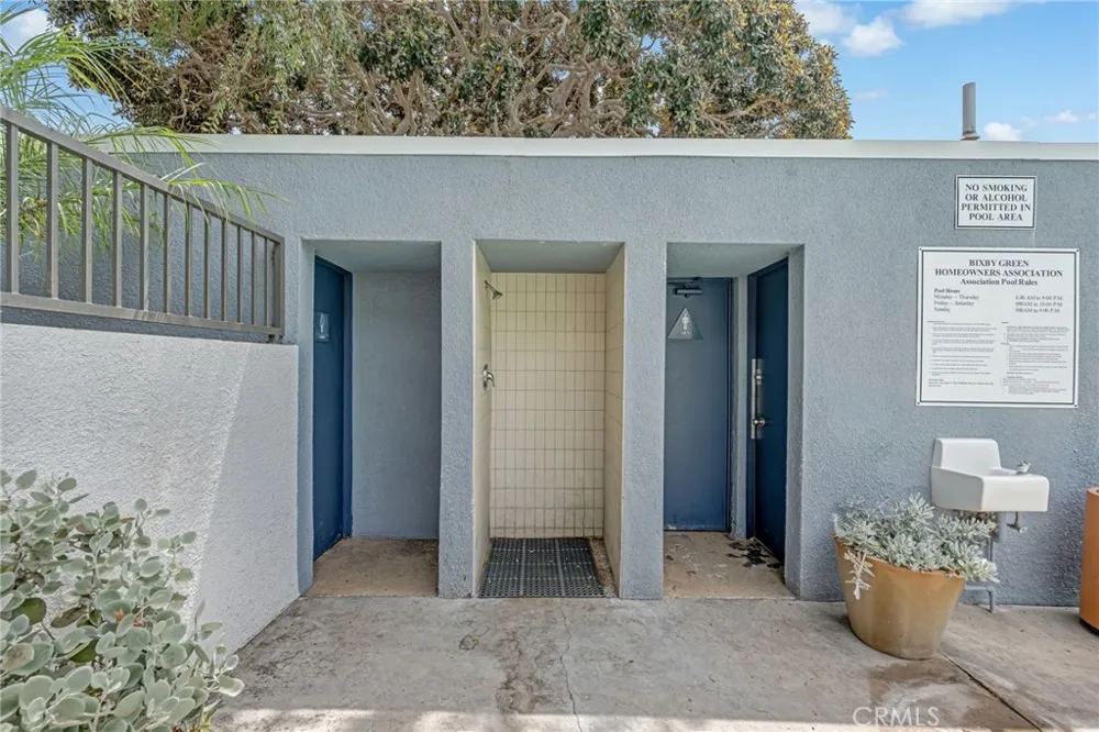 6863 Mulberry Garden Grove, CA 92845