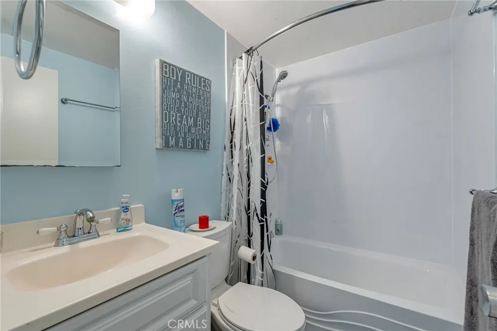 6863 Mulberry Garden Grove, CA 92845