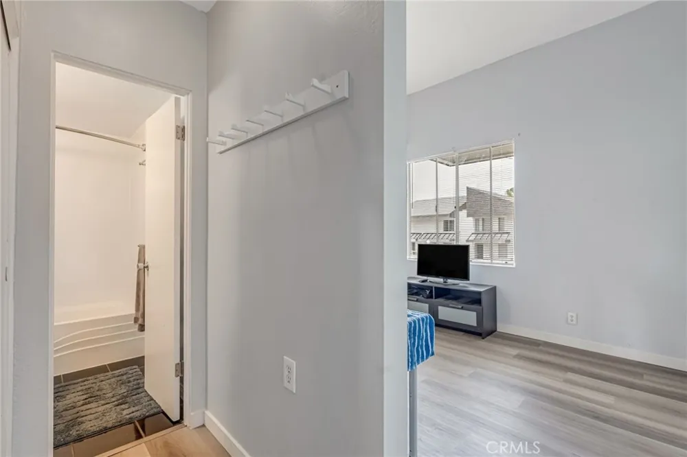 6863 Mulberry Garden Grove, CA 92845
