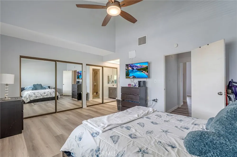 6863 Mulberry Garden Grove, CA 92845
