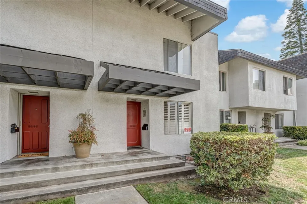 6863 Mulberry Garden Grove, CA 92845