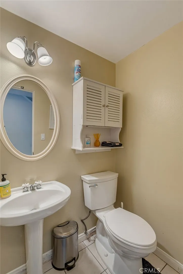 6863 Mulberry Garden Grove, CA 92845