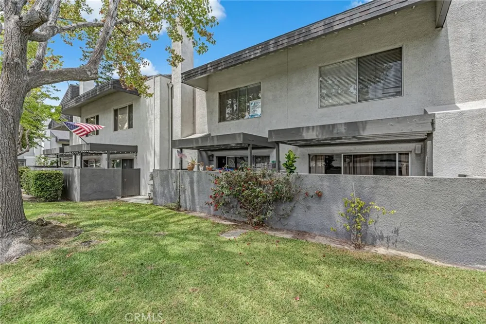 6863 Mulberry Garden Grove, CA 92845