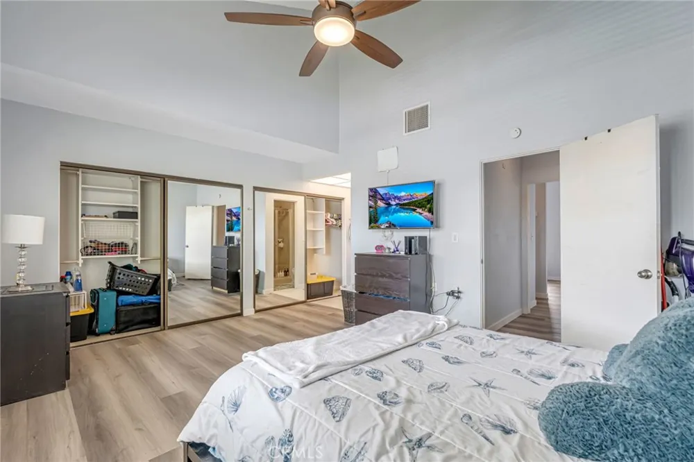 6863 Mulberry Garden Grove, CA 92845