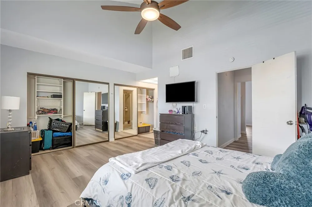 6863 Mulberry Garden Grove, CA 92845