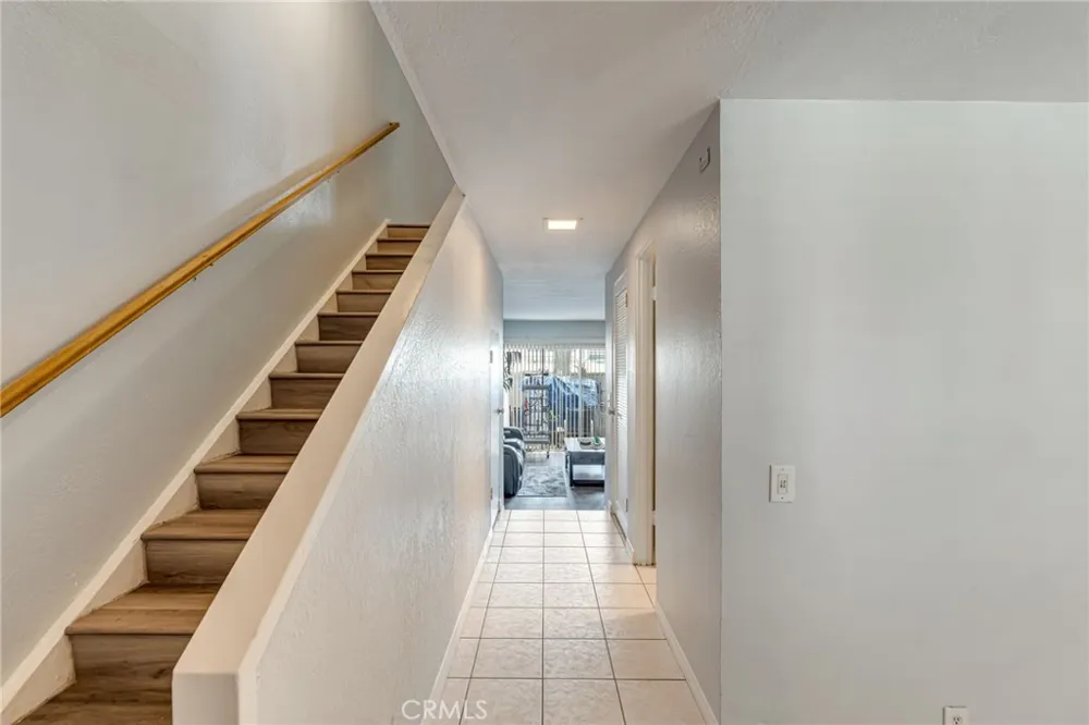 6863 Mulberry Garden Grove, CA 92845