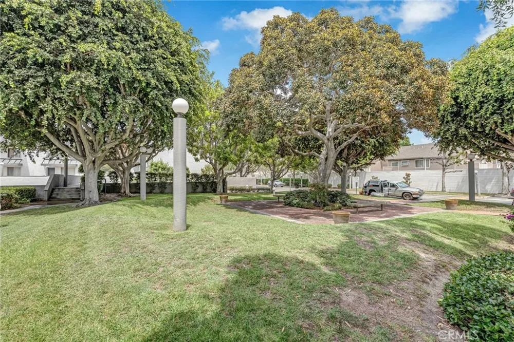 6863 Mulberry Garden Grove, CA 92845