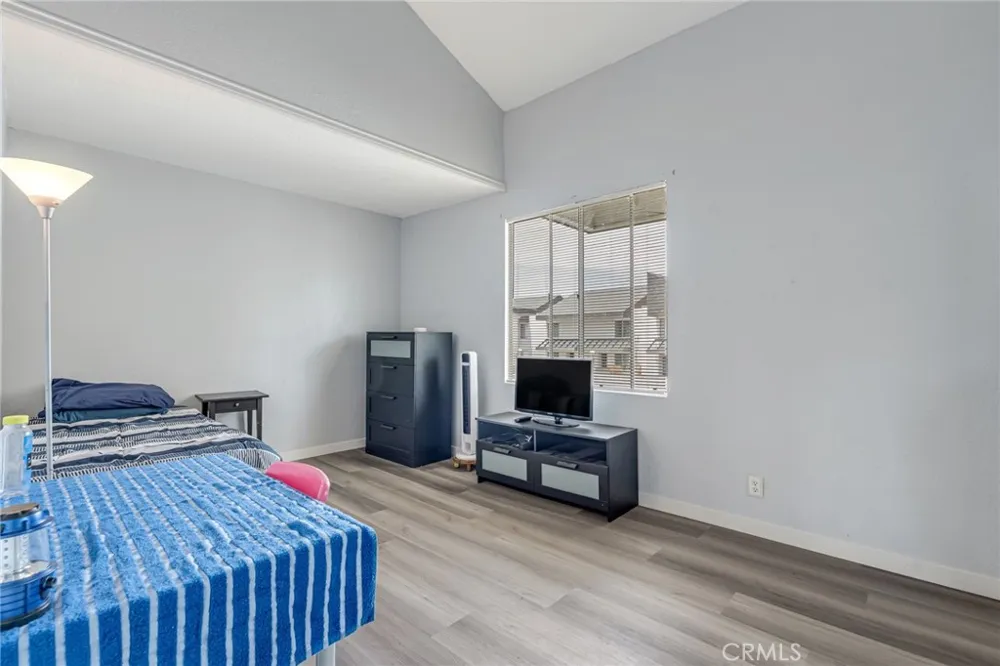 6863 Mulberry Garden Grove, CA 92845
