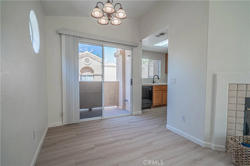 18834 Vista Del Canon #E Newhall, CA 91321