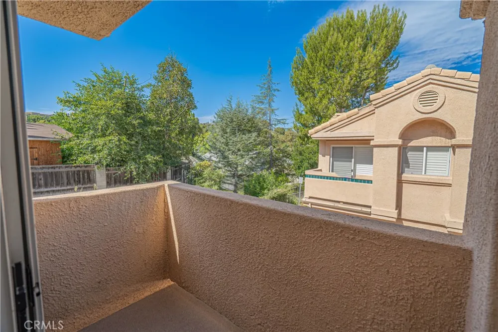 18834 Vista Del Canon #E Newhall, CA 91321