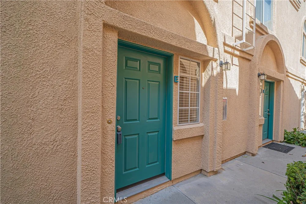 18834 Vista Del Canon #E Newhall, CA 91321