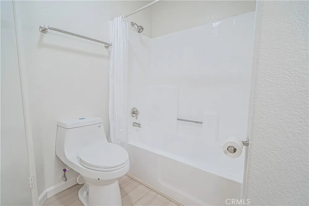 18834 Vista Del Canon #E Newhall, CA 91321