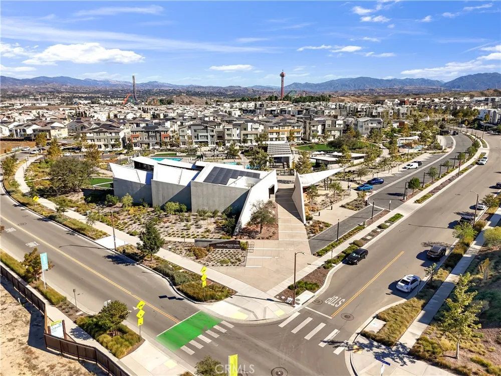 27582 Manzanita Way Valencia, CA 91381