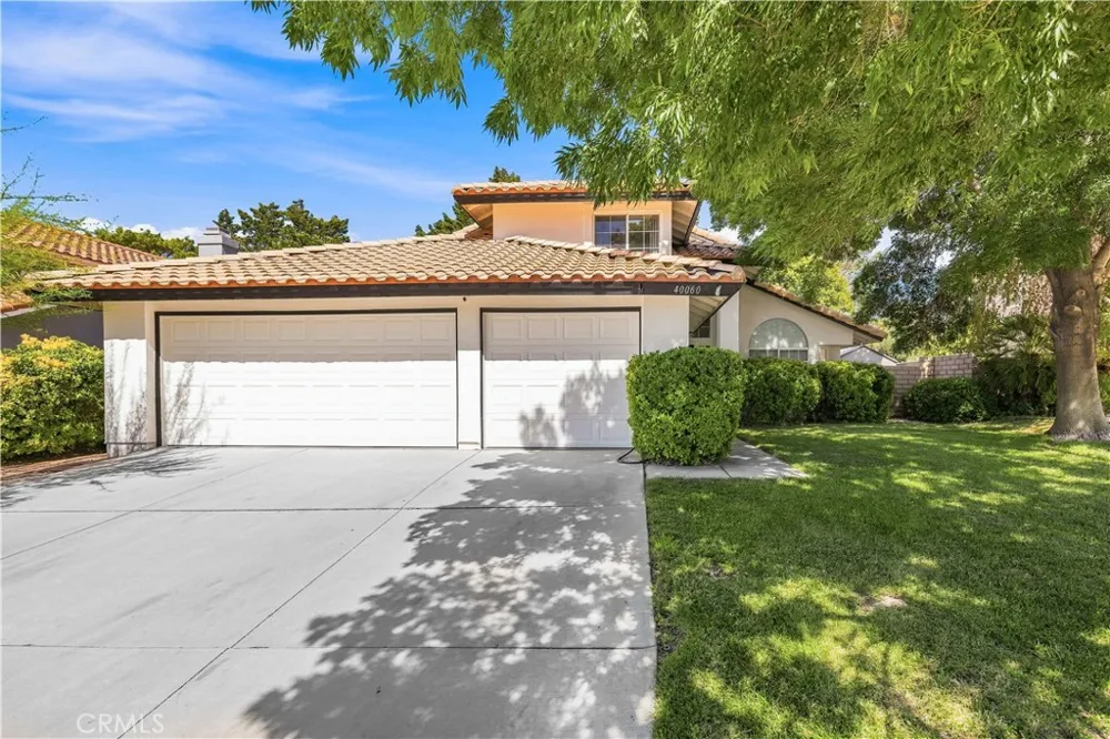 40060 Castana Palmdale, CA 93551