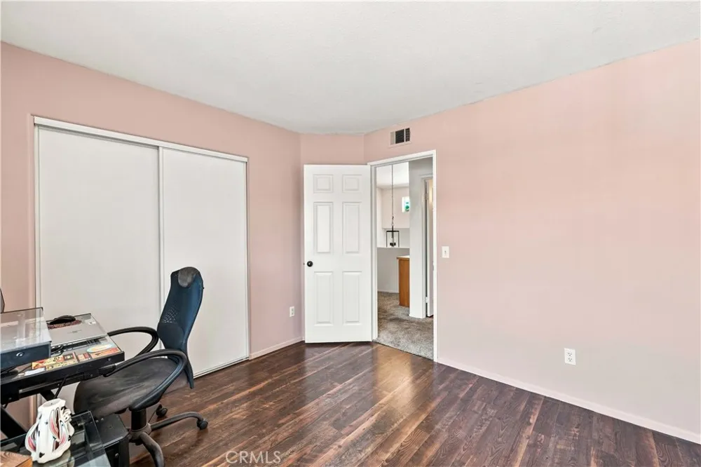 40060 Castana Palmdale, CA 93551