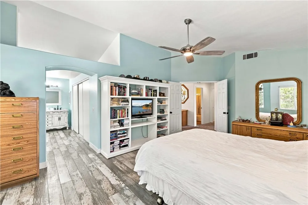 40060 Castana Palmdale, CA 93551