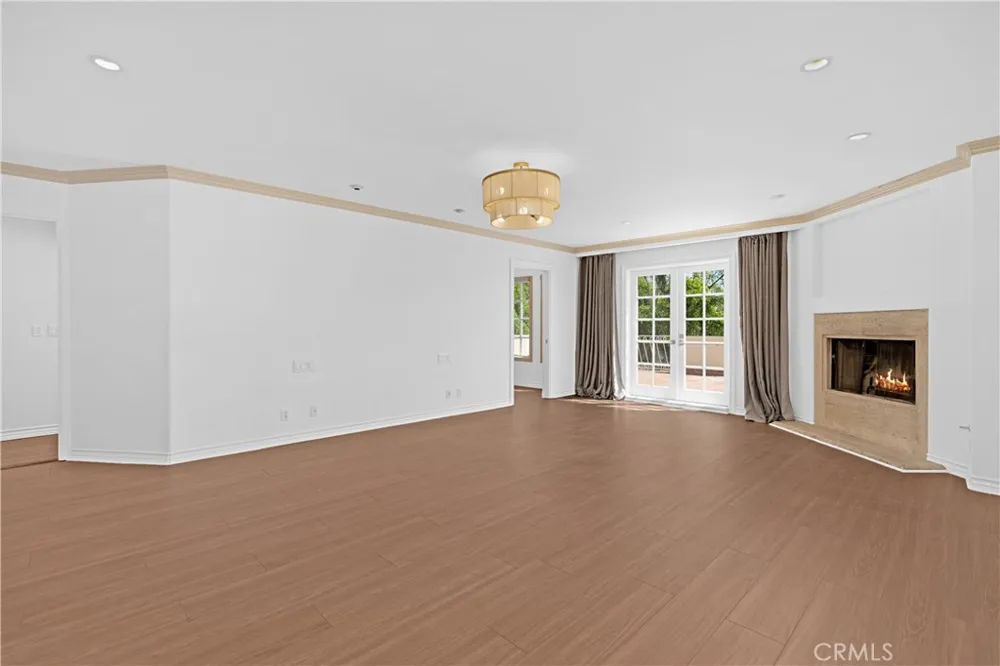 23900 Berdon Street Woodland Hills, CA 91367