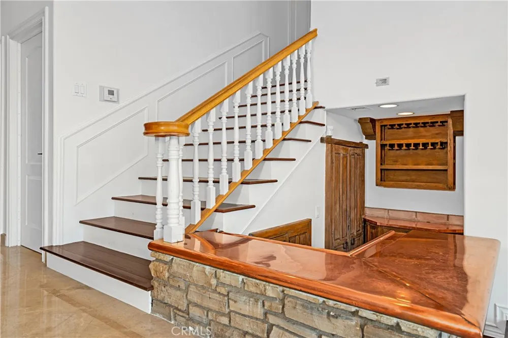 23900 Berdon Street Woodland Hills, CA 91367