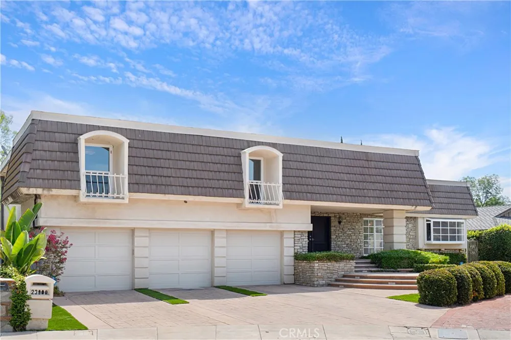 23900 Berdon Street Woodland Hills, CA 91367