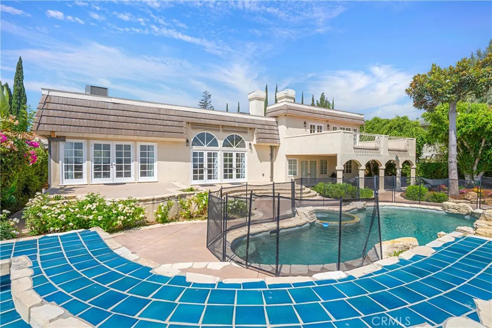 23900 Berdon Street Woodland Hills, CA 91367