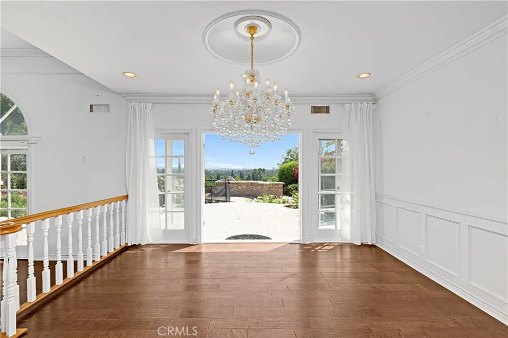 23900 Berdon Street Woodland Hills, CA 91367