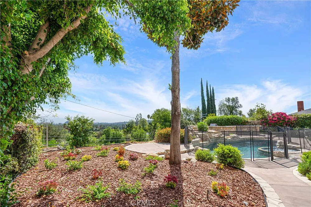23900 Berdon Street Woodland Hills, CA 91367