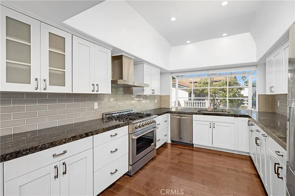 23900 Berdon Street Woodland Hills, CA 91367